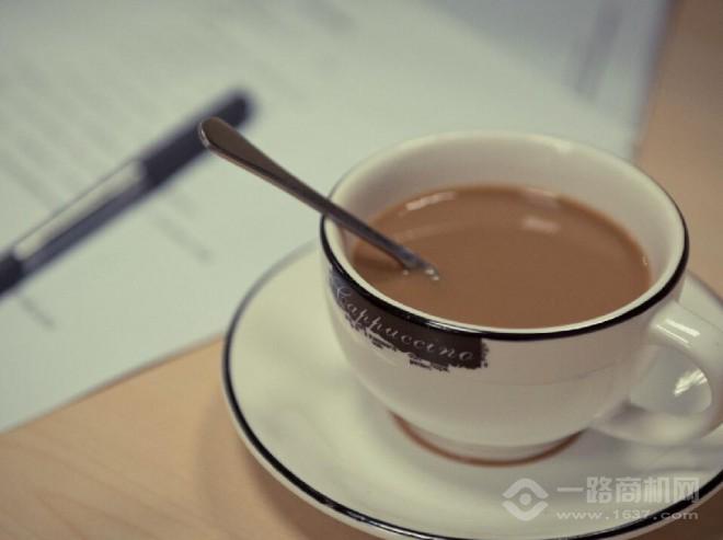 陽光小熊奶茶加盟