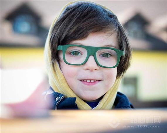 江天视力康复中心