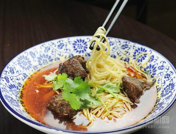 占国牛肉拉面