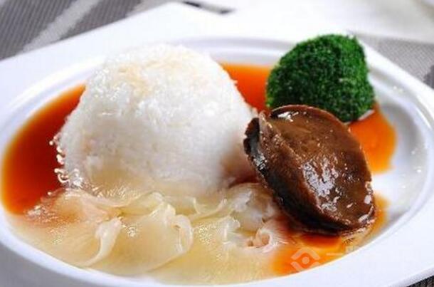 鮑小廚三汁鮑魚飯