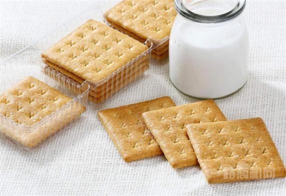 伊百客休闲食品