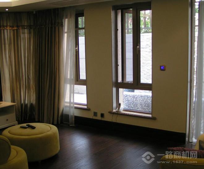 维拉格雅智能窗饰