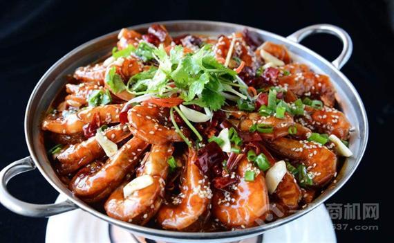 周小疯麻辣香锅