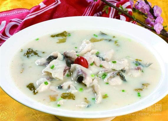 鱼票酸菜鱼米饭