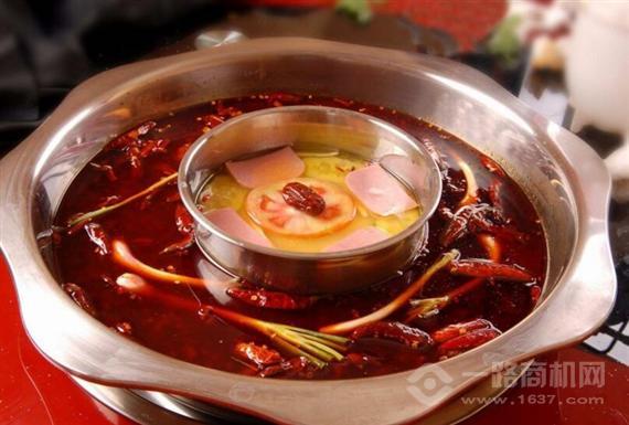 潮辣矿泉水火锅