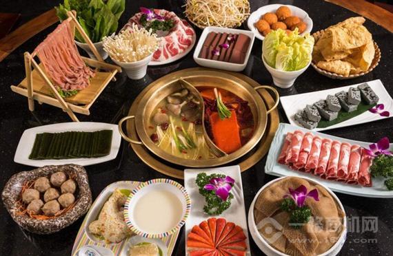 潮辣矿泉水火锅