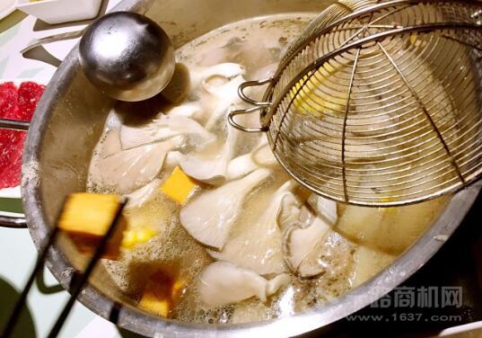 花田煮臻牛火鍋