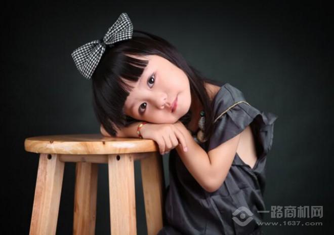 米兰贝贝儿童摄影加盟