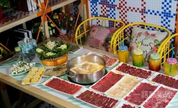 花田煮臻牛火鍋