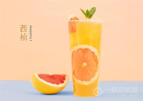 撞上一头牛奶茶