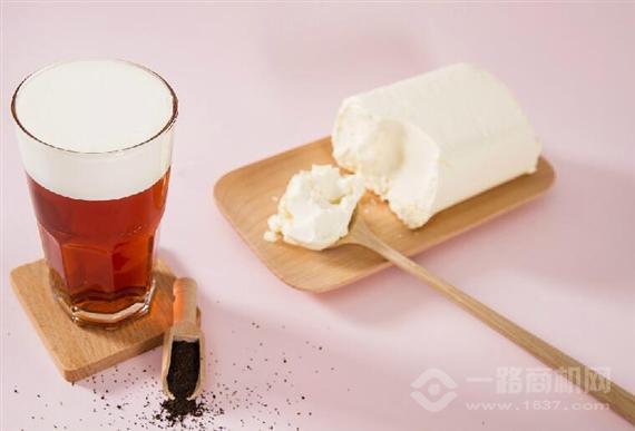 撞上一头牛奶茶