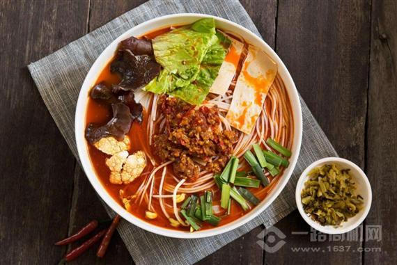 辣片天火锅米线