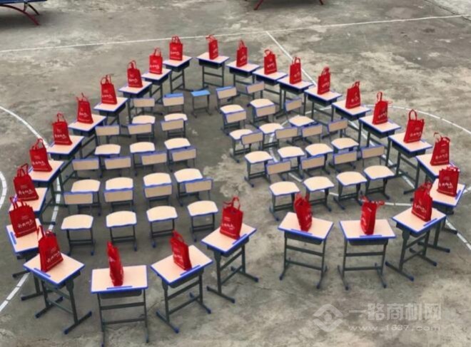 如魚(yú)得水窗簾