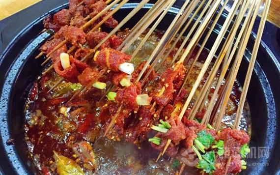 朱七七砂锅串串香