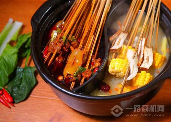 朱七七砂锅串串香