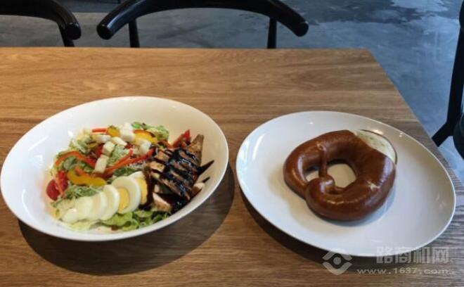 富廚坊輕食小碗菜加盟