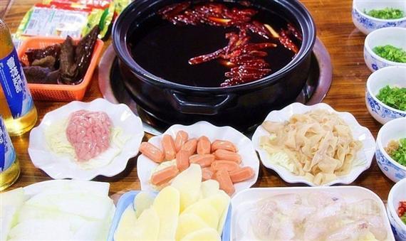 聚福苑砂锅串串香