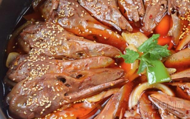 好吖好鸭干锅鸭头 好吖好鸭干锅鸭头
