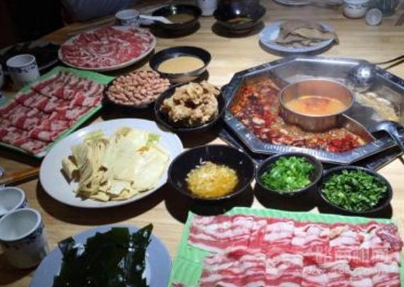 锅巴饮年代火锅