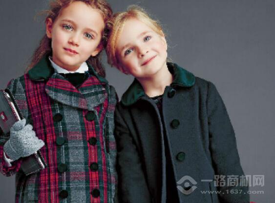 巴那那童裝加盟