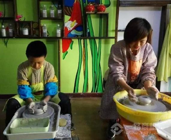 艺彩风车陶艺DIY工坊