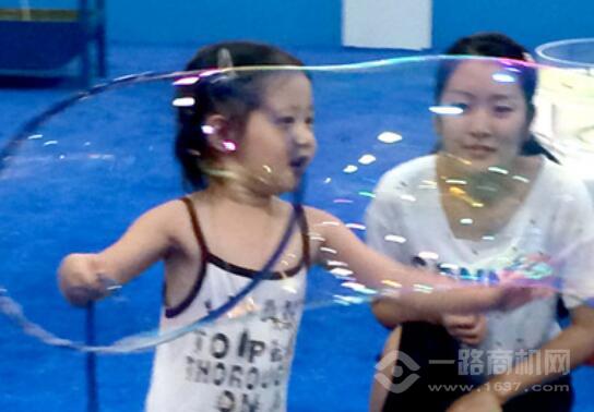 阿尔法泡泡体验馆