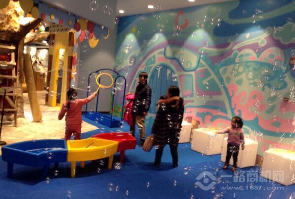 阿尔法泡泡体验馆