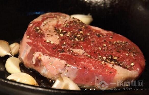 肥猪憨牛 肥猪憨牛