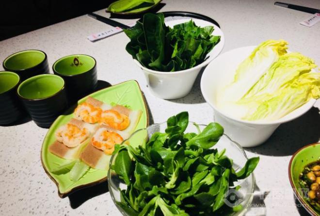一葉一世界素食火鍋
