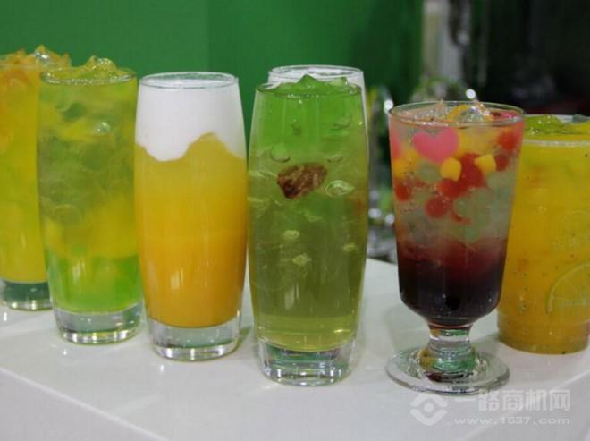 愛麗絲奇幻城堡飲品