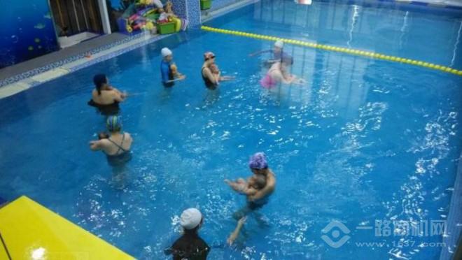 水宝贝婴儿游泳馆