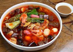 品辣憶年麻辣燙