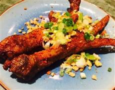 斗雞飯場(chǎng)伙