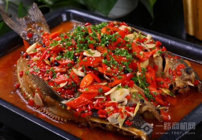 暮色江邊烤魚