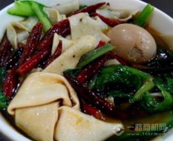 南波万牛肉板面