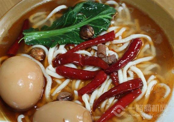 南波万牛肉板面