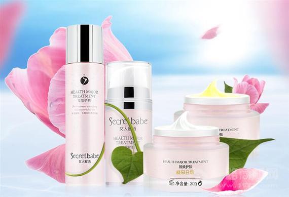 女人蜜语化妆品