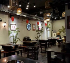 重慶渝躍龍門(mén)老火鍋