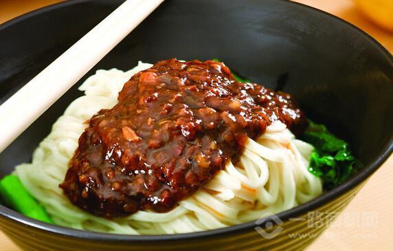 道味炸酱面 道味炸酱面