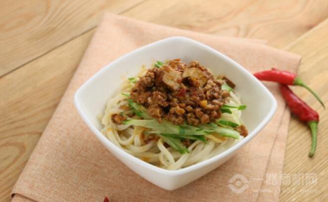 道味炸酱面 道味炸酱面