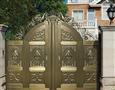 金毓家铜门