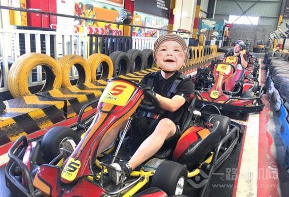 世纪风漂移卡丁车馆