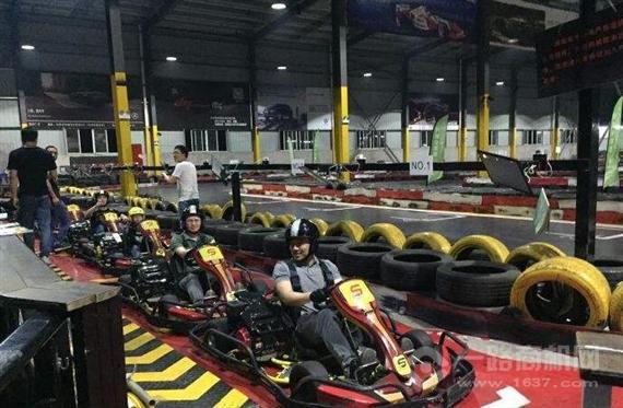 世纪风漂移卡丁车馆