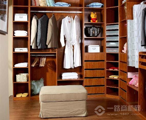 海菲亚整体衣柜