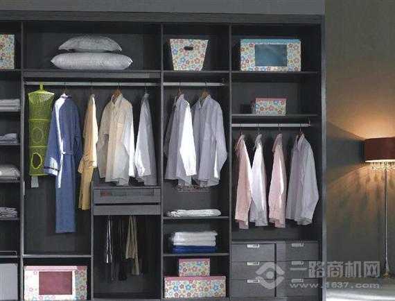 海菲亚整体衣柜
