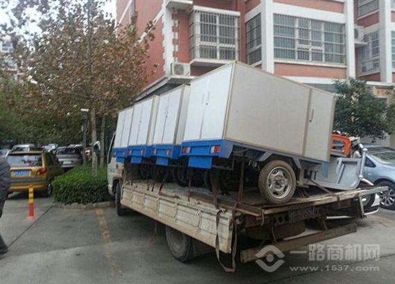 英洁士移动洗车机