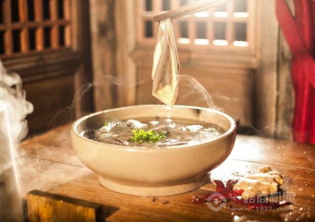 重庆洋人街火锅