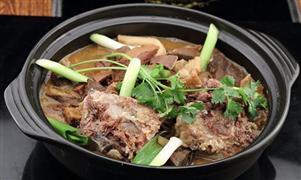 犟福牛排牛骨煲