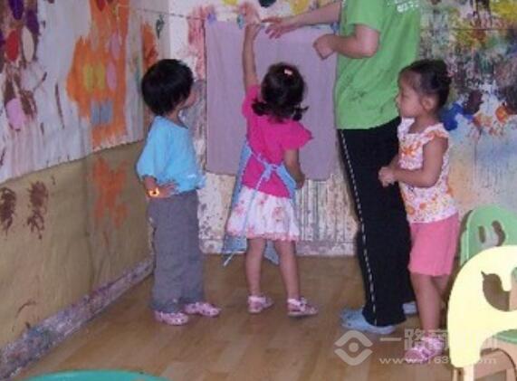 骄娇英才美术早教