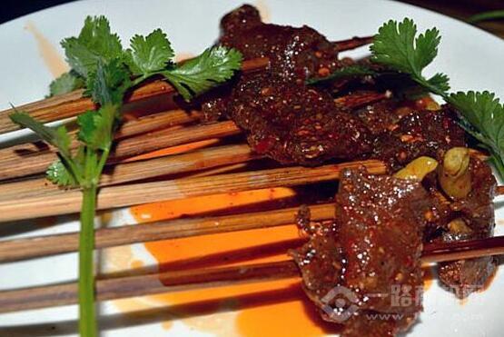 呱呱香廁所串串